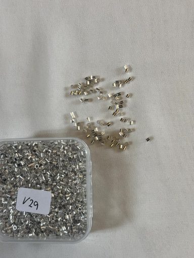 V29   Crimpperle  2 mm Silber 
